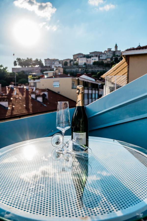 Feel - Central Terrace Bergamo Eksteriør billede